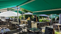Atmosphère du Restaurant Le Café de la Place à Le Sappey-en-Chartreuse - n°1