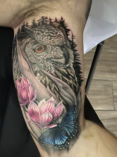 Tattoo Shop «Tried and True Tattoo Company», reviews and photos, 524 S Elm St, Greensboro, NC 27406, USA