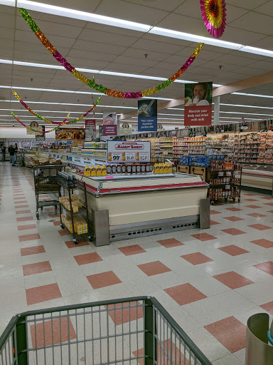 Grocery Store «Market Basket», reviews and photos, 25 Storey Ave, Newburyport, MA 01950, USA