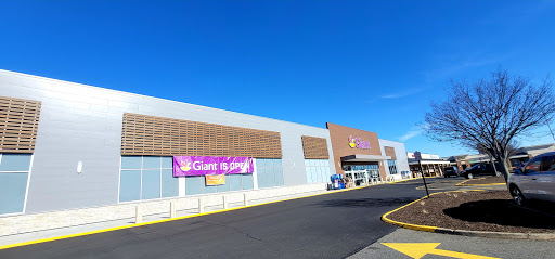 Supermarket «Giant», reviews and photos, 6426 Springfield Plaza, Springfield, VA 22150, USA
