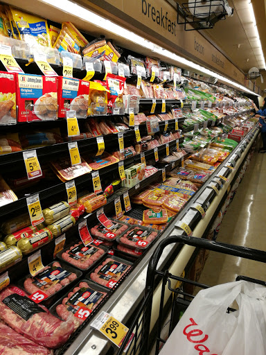 Grocery Store «Safeway», reviews and photos, 2811 Middlefield Rd, Palo Alto, CA 94306, USA