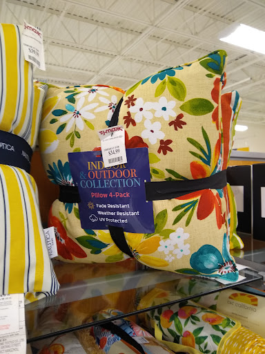 Department Store «T.J. Maxx», reviews and photos, 124 Danbury Rd, New Milford, CT 06776, USA