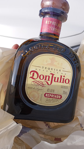 Liquor Store «Fine Wine And Good Spirits», reviews and photos, 12 E Hinckley Ave, Ridley Park, PA 19078, USA