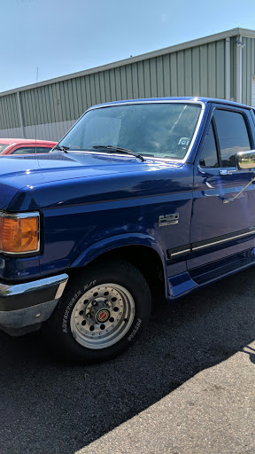 Auto Body Shop «Maaco Collision Repair & Auto Painting», reviews and photos, 15608 E 17th Ave, Aurora, CO 80011, USA