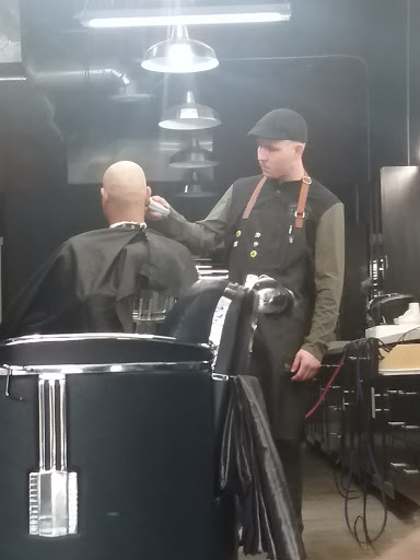 Barber Shop «Primo Barbershop», reviews and photos, 2421 Honolulu Ave, Montrose, CA 91020, USA