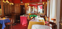 Atmosphère du Restaurant de viande Le Relais de Venise - son entrecôte à Paris - n°9