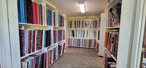 Fabric Store «Cuts & Bolts Fabrics», reviews and photos, 24 Washington St, Chillicothe, MO 64601, USA