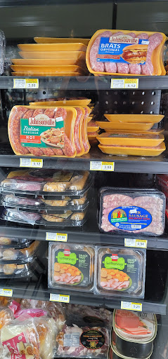 Grocery Store «Sav-Mor Foods», reviews and photos, 570 Solano St, Corning, CA 96021, USA