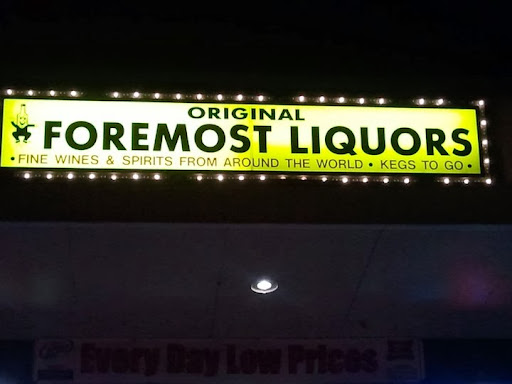 Liquor Store «Foremost Liquors», reviews and photos, 6015 N Lincoln Ave, Chicago, IL 60659, USA
