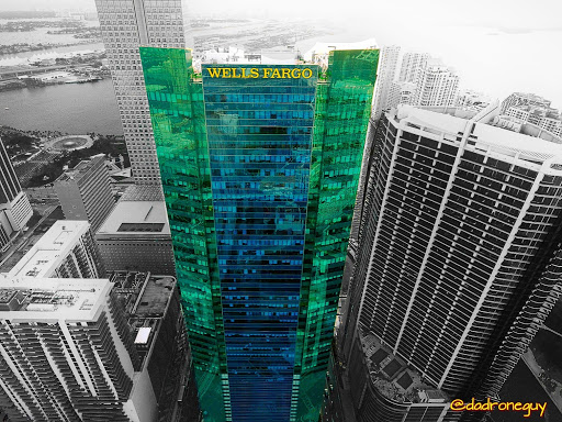 Florist «Express Flowers», reviews and photos, 100 SE 2nd St, Miami, FL 33131, USA