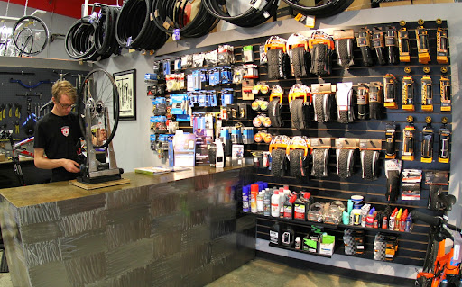 Bicycle Store «Phat Tire Bike Shop», reviews and photos, 3775 Mall Ave, Fayetteville, AR 72703, USA