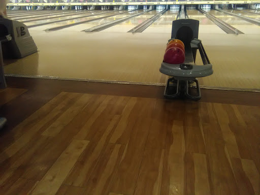 Bowling Alley «Wickliffe Lanes», reviews and photos, 30315 Euclid Ave, Wickliffe, OH 44092, USA