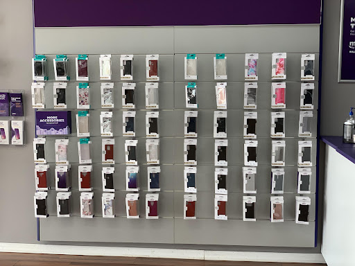 Cell Phone Store «MetroPCS Authorized Dealer», reviews and photos, 12915 Walsingham Rd, Largo, FL 33774, USA