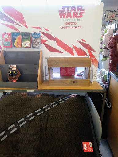 Pet Supply Store «Petco Animal Supplies», reviews and photos, 5151 Gosford Rd, Bakersfield, CA 93313, USA