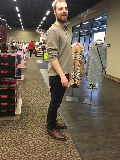 Shoe Store «DSW Designer Shoe Warehouse», reviews and photos, 160 Oakway Rd #300, Eugene, OR 97401, USA