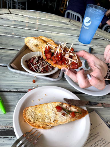 Winery «Keel and Curley Winery», reviews and photos, 5210 Thonotosassa Rd, Plant City, FL 33565, USA