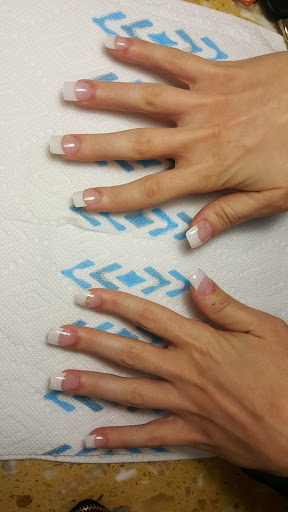 Nail Salon «Flora De Nails & Spa», reviews and photos, 1751 E Commercial Blvd, Fort Lauderdale, FL 33334, USA