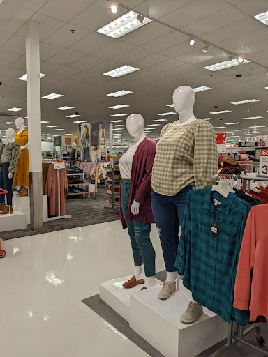 Department Store «Target», reviews and photos, 2209 Howard St, Evanston, IL 60202, USA