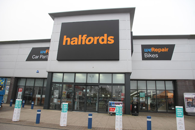 Halfords - Bristol Bath Rd - Auto glass shop