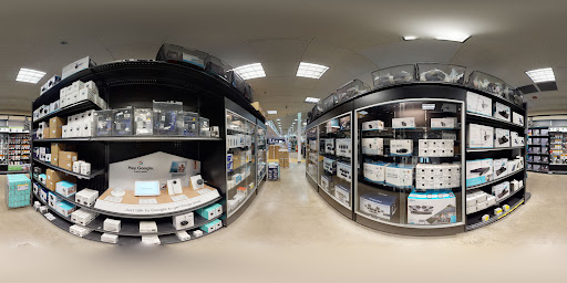 Electronics Store «Micro Center», reviews and photos, 750 Central Park Ave, Yonkers, NY 10704, USA