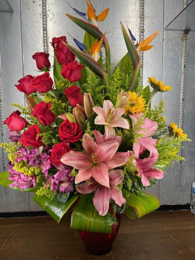 Florist «Rodriguez Flower Shop», reviews and photos, 120 N 10th St, McAllen, TX 78501, USA