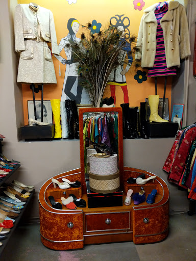 Used Clothing Store «Decades Vintage Clothing», reviews and photos, 627 S State St, Salt Lake City, UT 84111, USA