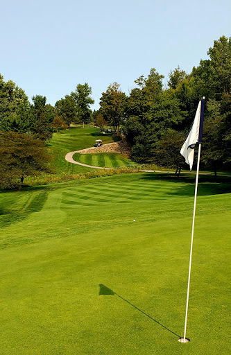 Public Golf Course «St Denis Golf Club & Party Center», reviews and photos, 10660 Chardon Rd, Chardon, OH 44024, USA
