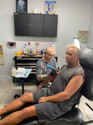 Explore lining tattoo ideas, creative tattoo ideas in Daytona Beach, available at Studio 21 Tattoo & Piercings Daytona Beach