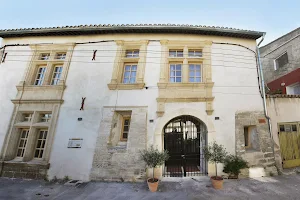 Maison d'en bas des Seigneurs: Chambres d'hôtes au calme avec spa et sauna proche Lourmarin, Luberon, Vaucluse en Provence image