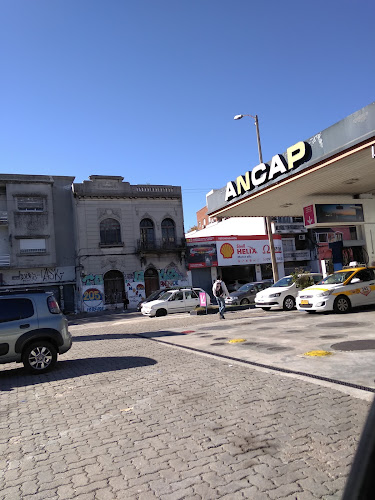 ANCAP Estación de servicio NICRE - Las Piedras