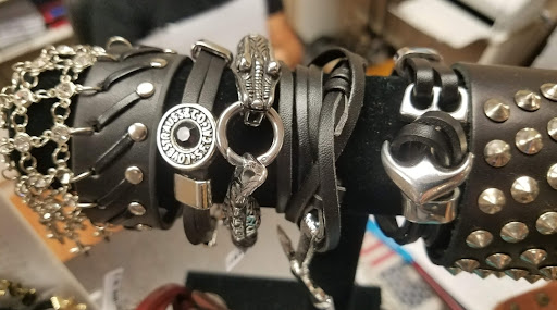 Explore reflection tattoo ideas, creative tattoo ideas in Valparaiso, available at Elysium Studios