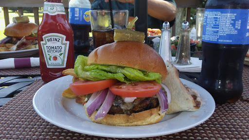 Golf Course «Maple Moor Golf Course», reviews and photos, 1128 North St, White Plains, NY 10605, USA