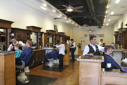 Barber Shop «Alpharetta Barber Shop», reviews and photos, 5530 Windward Pkwy #220, Alpharetta, GA 30004, USA