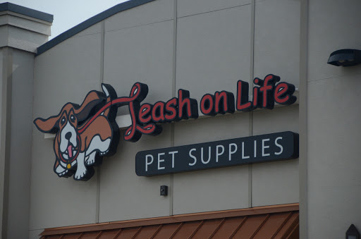 Pet Supply Store «Leash on Life, Pet Supplies», reviews and photos, 650 Pacha Pkwy #5, North Liberty, IA 52317, USA
