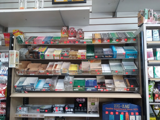 Tobacco Shop «Riverside Tobacco», reviews and photos, 2 SW 3rd Ave, Portland, OR 97204, USA