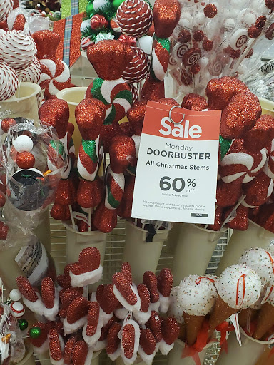 Craft Store «Michaels», reviews and photos, 3940 28th St SE, Grand Rapids, MI 49512, USA