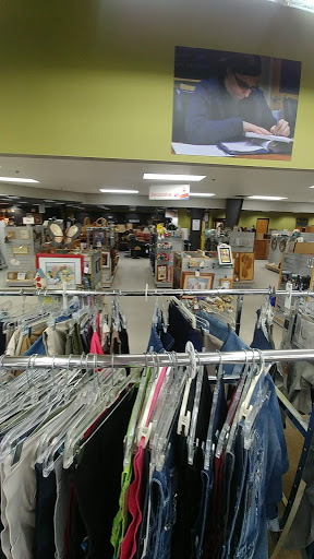 Thrift Store «Hope Gospel Mission Bargain Center», reviews and photos