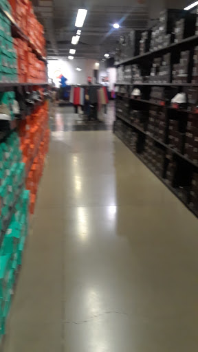 Sporting Goods Store «Nike Factory Store», reviews and photos, 1600 Saratoga Ave #213, San Jose, CA 95129, USA