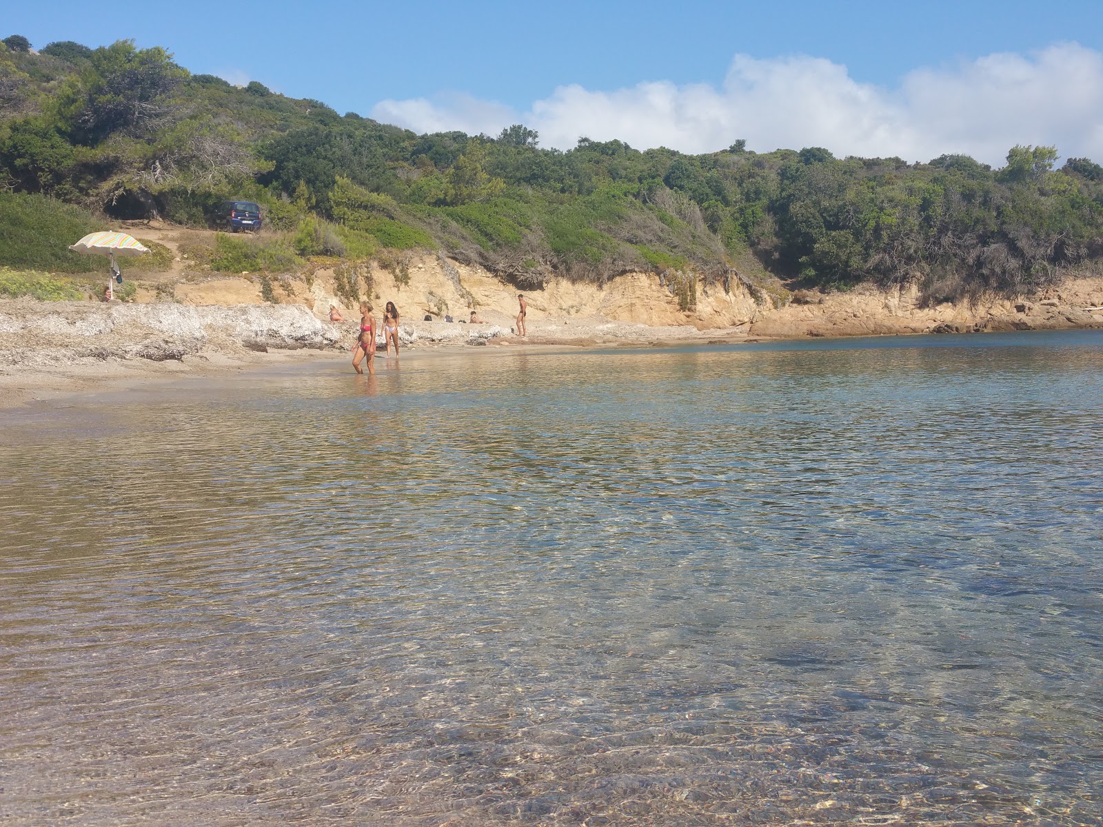 Φωτογραφία του Spiaggia Cala Sambuco ubicado en área natural