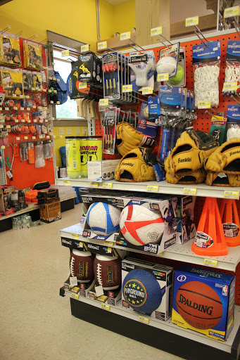 Hardware Store «Northwood Hardware, Home & Garden», reviews and photos, 6053 S Glen Lake Rd, Glen Arbor, MI 49636, USA