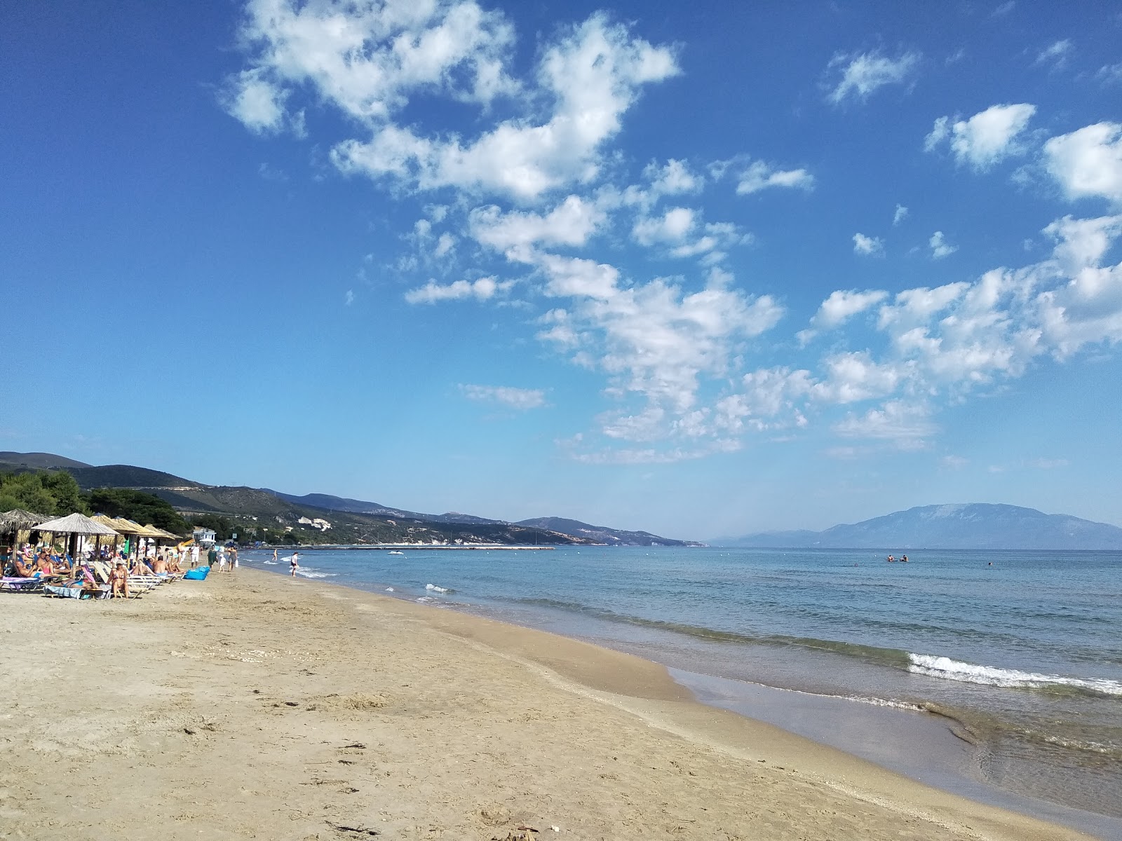 Foto di Spiaggia di Alykes - luogo popolare tra gli intenditori del relax
