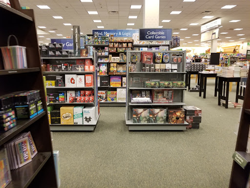 Book Store «Barnes & Noble», reviews and photos, 4370 Miller Rd, Flint, MI 48507, USA
