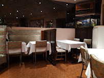 Atmosphère du Restaurant chinois Restaurant Wing Yun à Paris - n°2