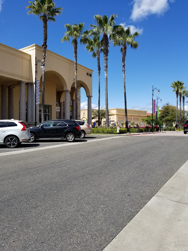 Clothing Store «H&M», reviews and photos, 410 Palladio Pkwy, Folsom, CA 95630, USA