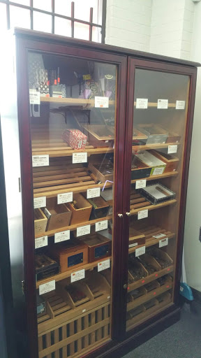 Vaporizer Store «Still Smokin Smoke Shop & Vape Bar», reviews and photos, 6359 Westheimer Rd, Houston, TX 77057, USA