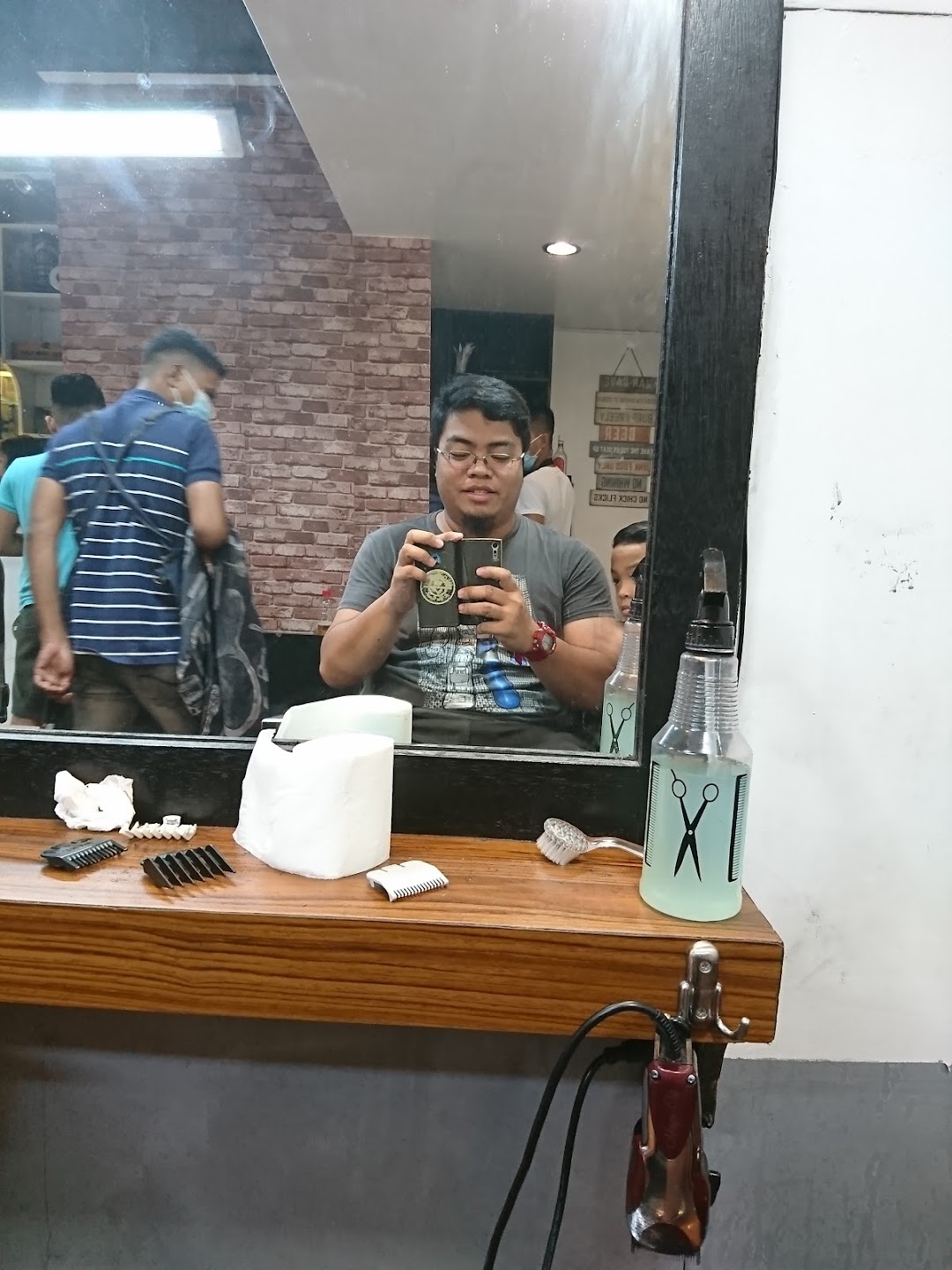Suave Cut and Shave Barbershop - Main Branch