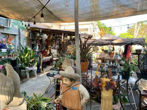 Thrift Store «OddBalls Nifty Thrift», reviews and photos, 530 NE 13th St, Fort Lauderdale, FL 33304, USA