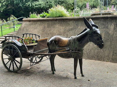 L'Âne (Lalanne) à Paris