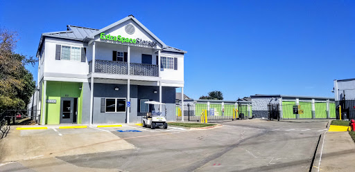 Storage Facility «Extra Space Storage», reviews and photos, 701 E Mid Cities Blvd, Euless, TX 76039, USA