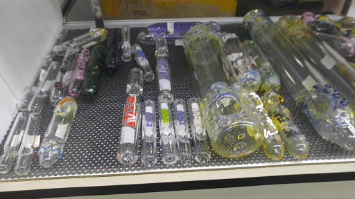 Tobacco Shop «Smokeez Smoke Shop», reviews and photos, 2301 17th St, Santa Ana, CA 92705, USA